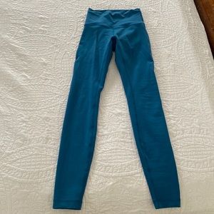 Lululemon Wunder Train 28 inch